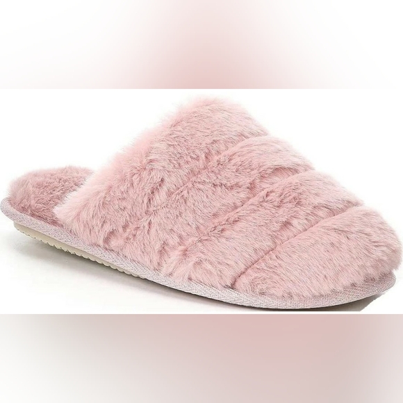 Anna & Ava Pale Mauve Quilted Faux Fur Slippers. Size, Medium 7-8 - Picture 1 of 6